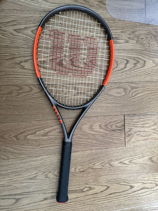Wilson Burn 26S v2.0 – детска/юношеска тенис ракета + оригинален калъф