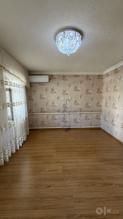 Срочно Ховли сотилади Янгийул центрда
