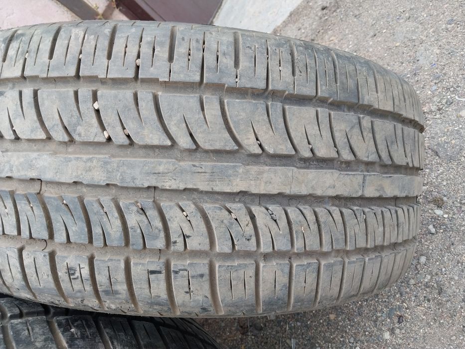 4 шины Pirelli 265 35 ZR22.