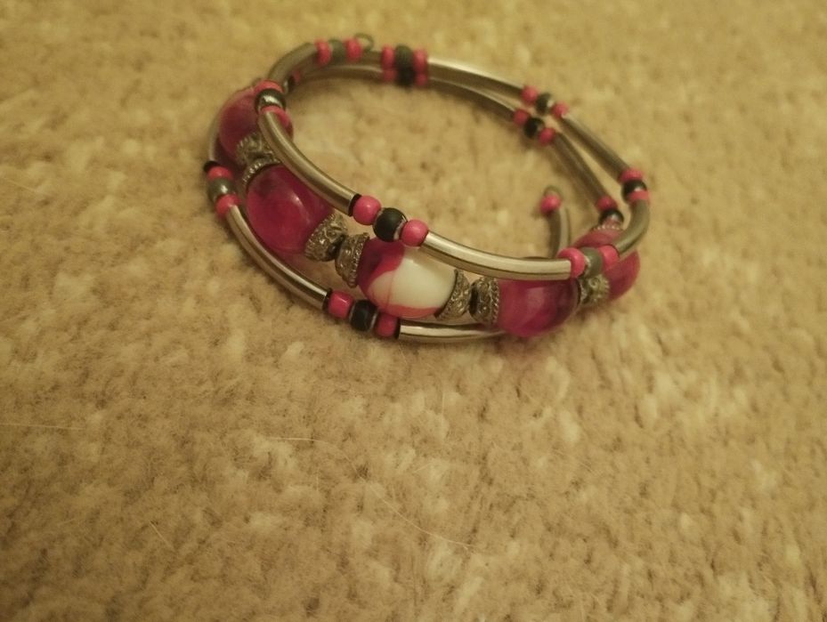 Женская бижутерия