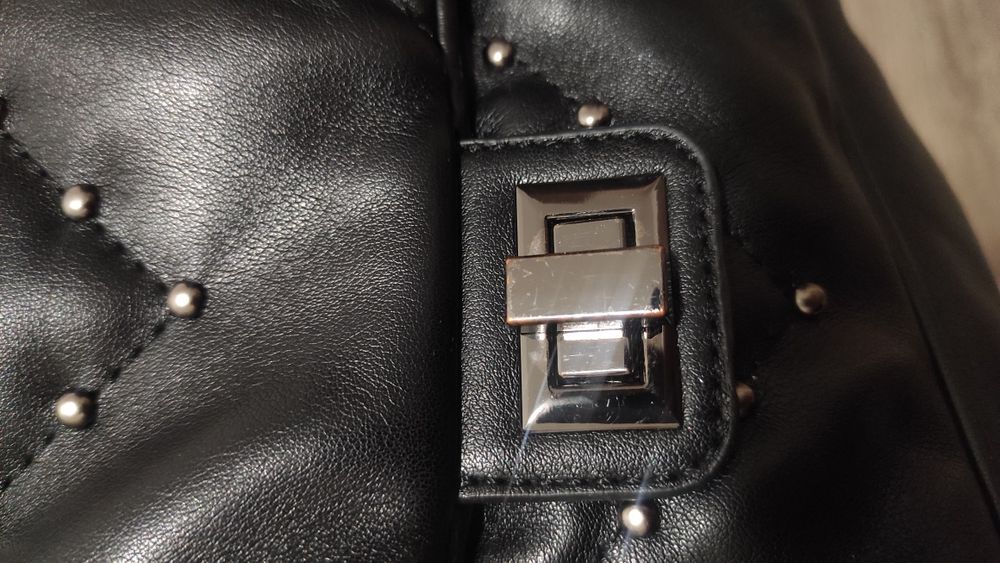 Дамска чанта DeeZee