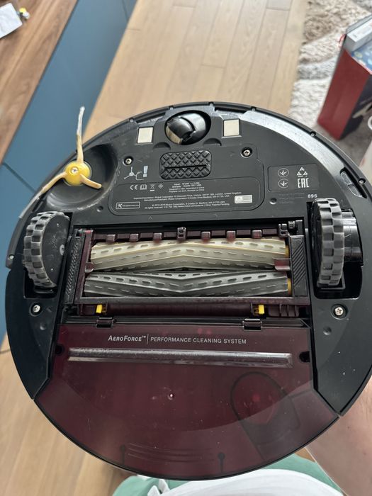 Прахосмукачка робот iRobot Roomba 895