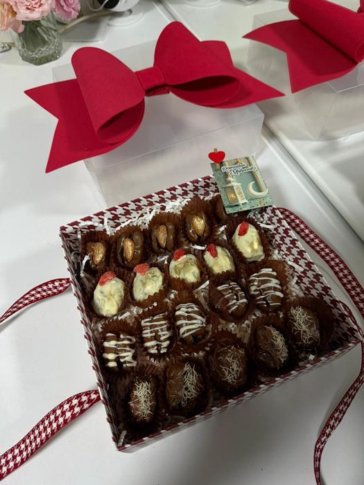 Финики в шоколаде алматы