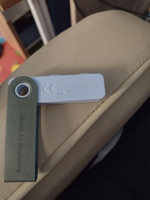 Ledger Nano S Plus + крипто изненада