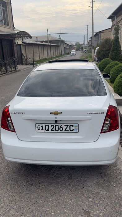 Laseti 2013 srochna sotiladi