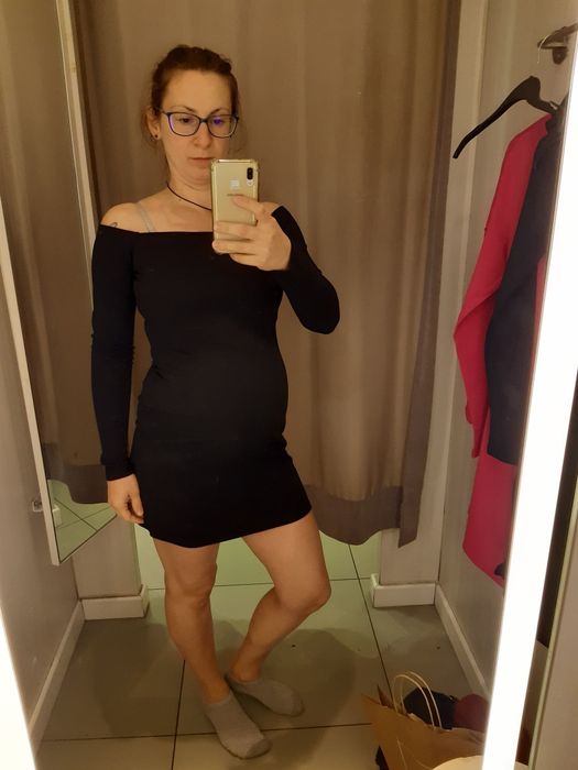 Rochie neagra H&M, mărime M, elastica, potrivita pt gravide