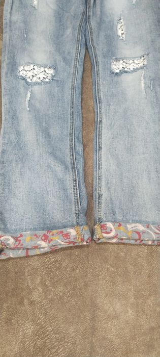 Женские джинсы р33