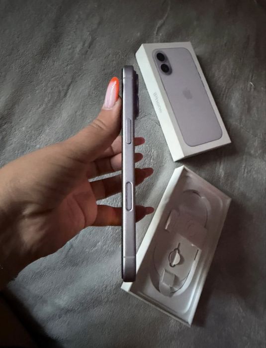 iPhone 17 256GB Lavender | 100% baterie | Garanție până în 2027 | Impecabil