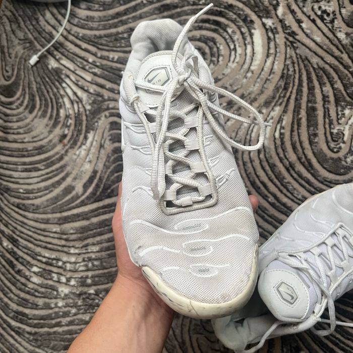 Adidasi nike tn