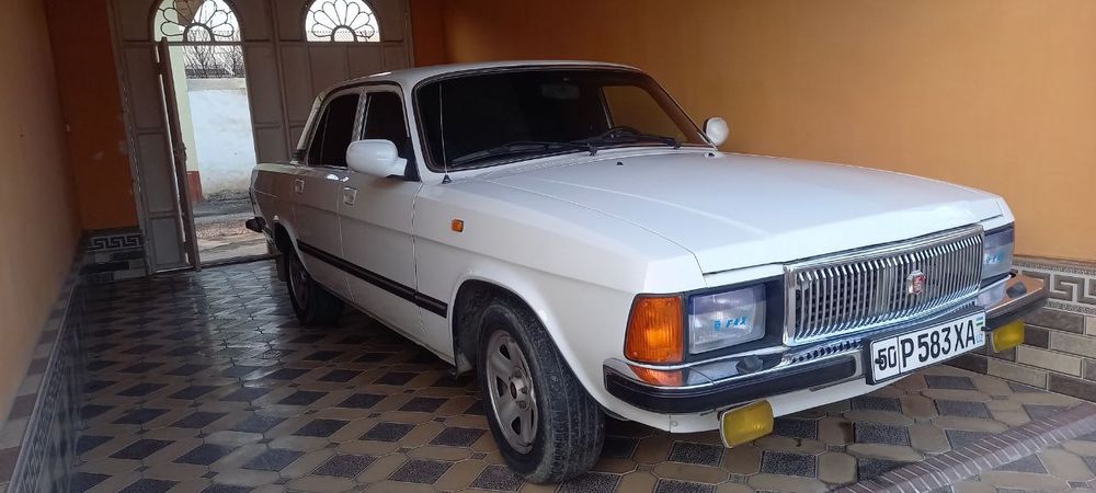 ГаЗ 3102 сотилади