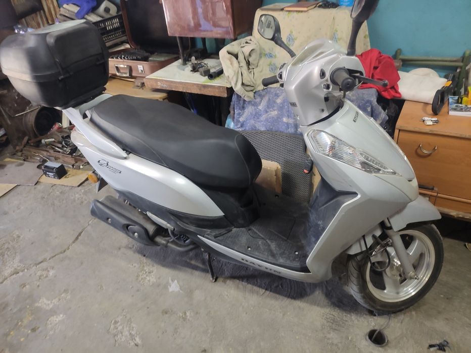 Скутер продам 125 кубов