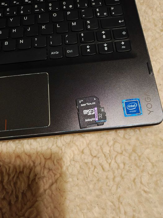 Lenovo yoga 310 2in1 touchscreen