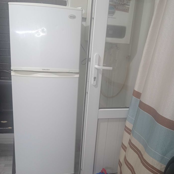 Продам 2 холодильника