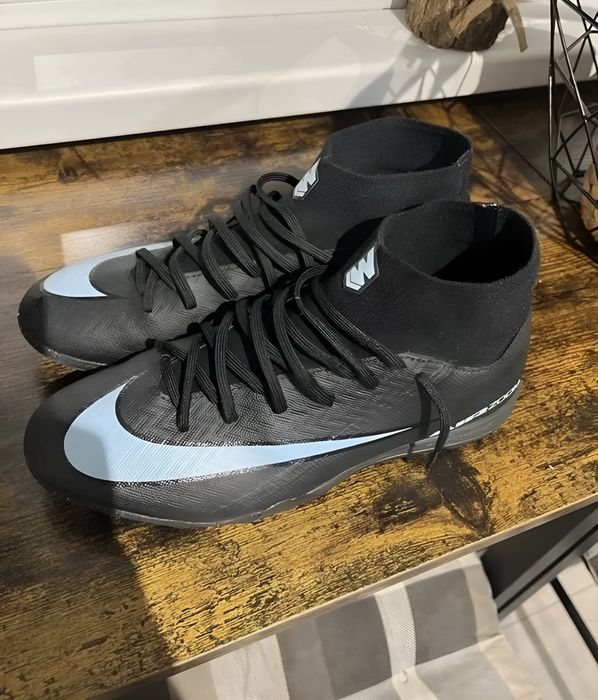 Ghete de fotbal Nike Mercurial