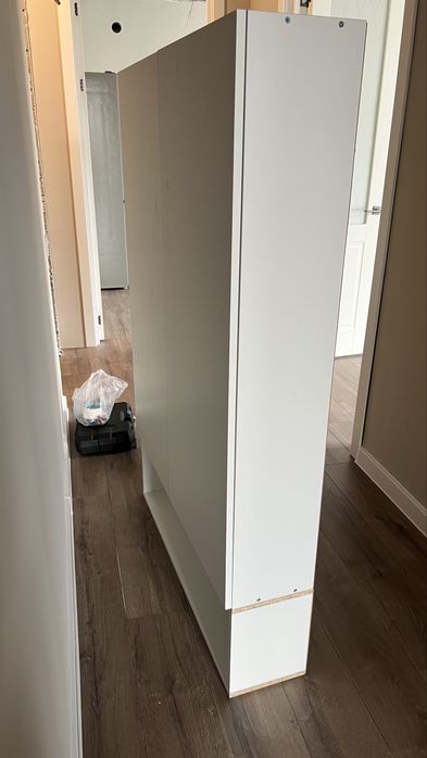 Продам шкаф новый