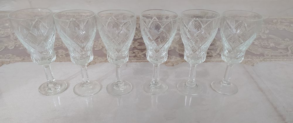 Продаются хрустальные фужеры