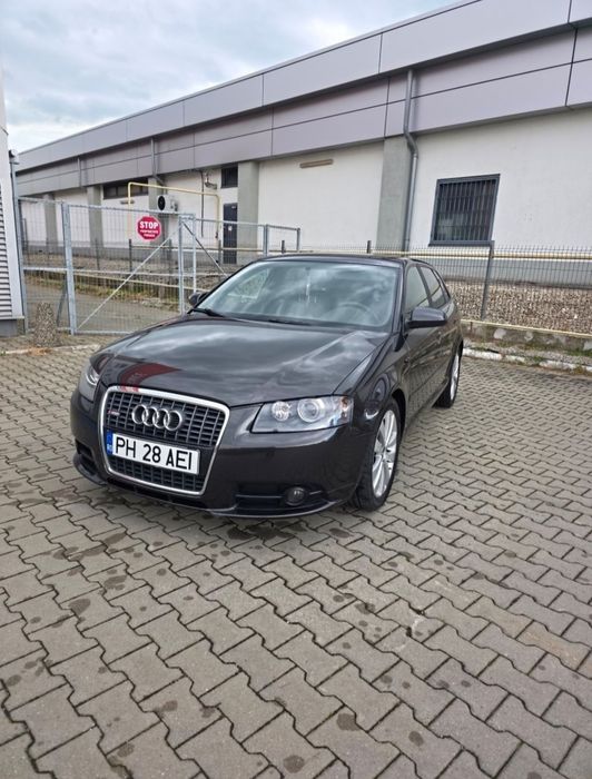 Audi A3 Sportback S-Line 1.4 TFSI DSG • BOSE • Bi-Xenon • Încălzire scaune • R17