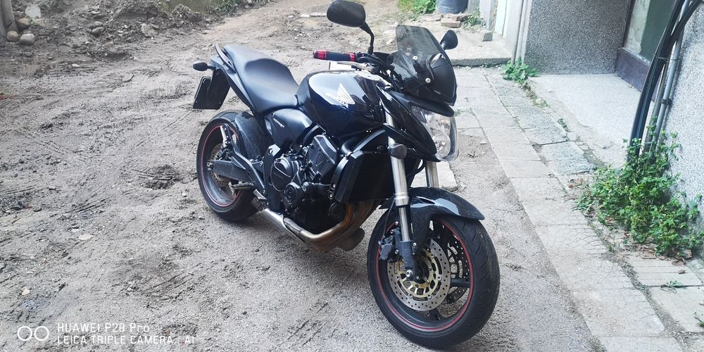 Хонда хорнет 2010 година