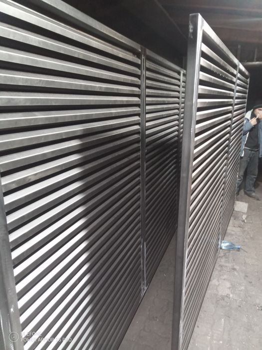 Porti diferite modele