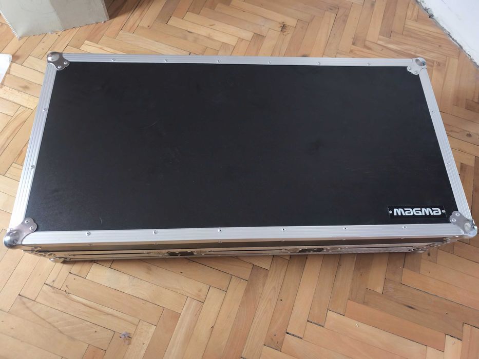 Magma Multi Format Player/Mixer Workstation Coffin Case НОВ