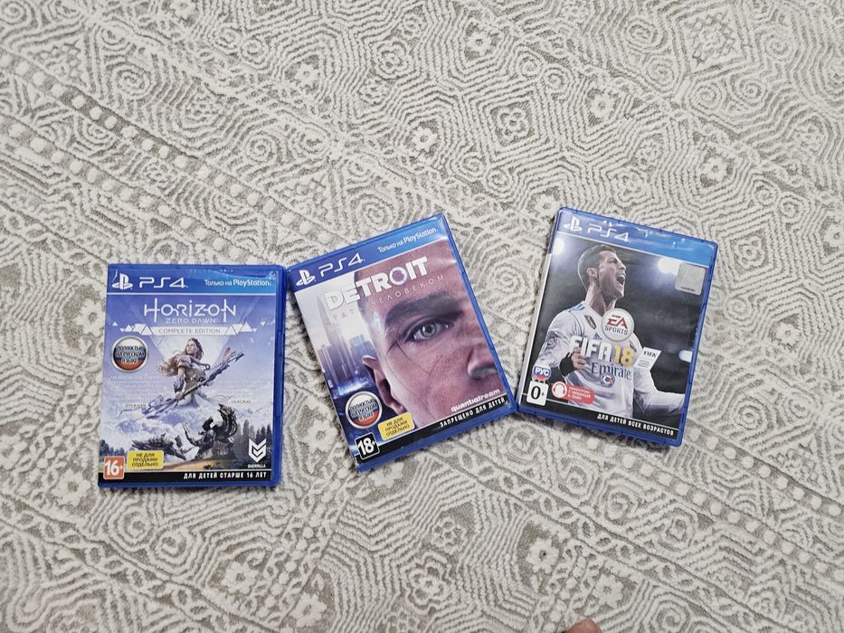 PlayStation 4 slim 1tb