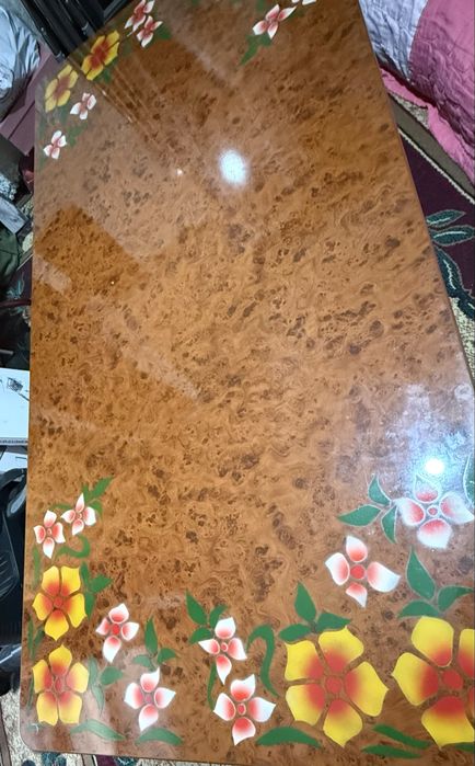 Продается стол хантахта