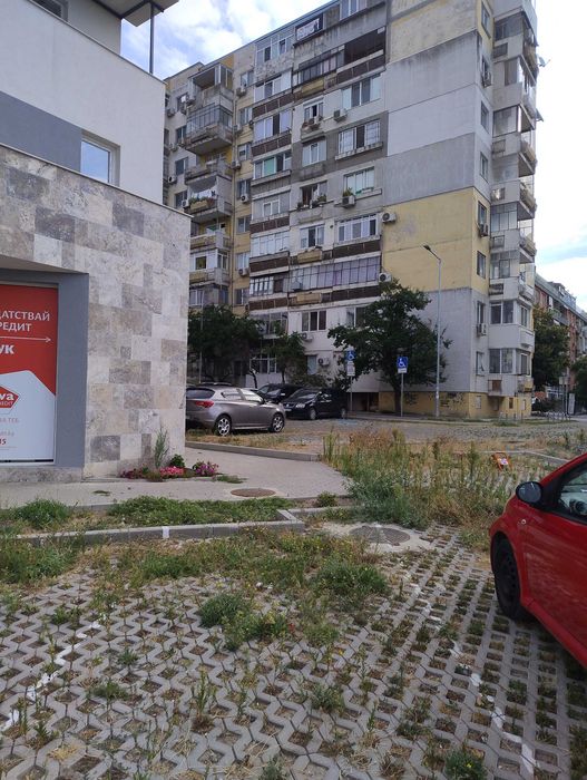 обява за наем на паркомясто