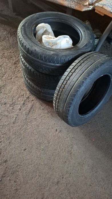 Продам шины на 15