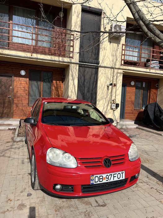 De vanzare golf5!!!