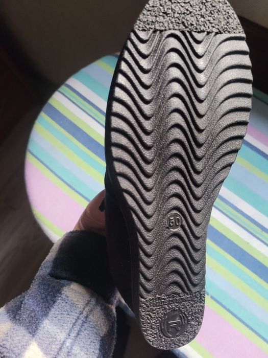 Женские замшевые ботинки