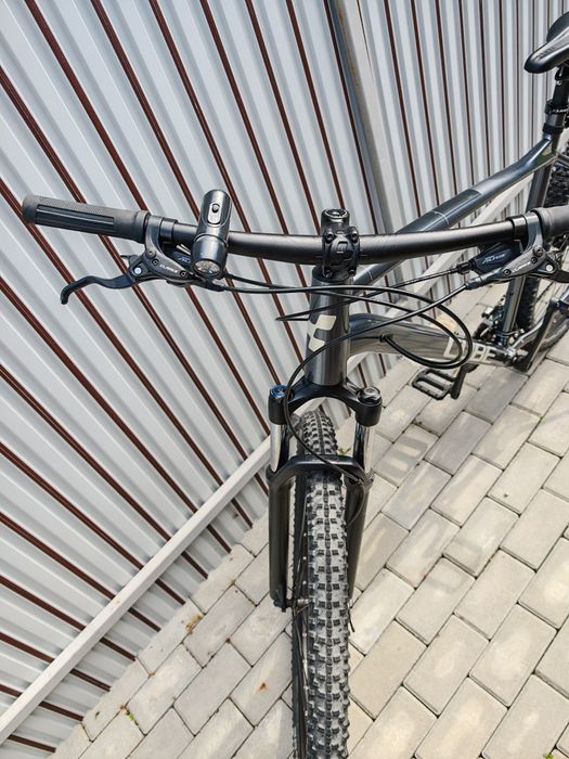 Vând bicicletă CUBE Aim SL Gri