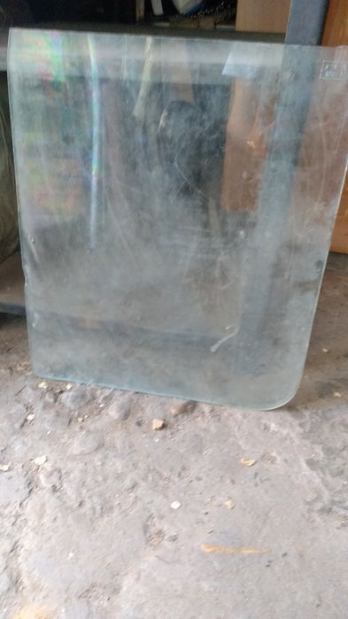 Продам автобусные стекла
