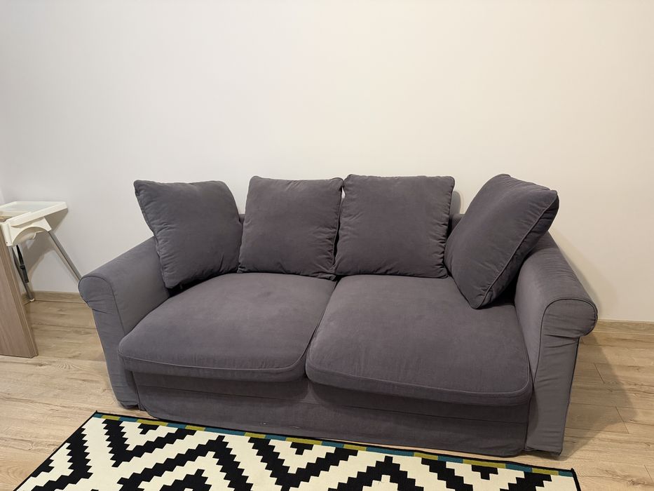 Canapea extensibila 3 locuri
