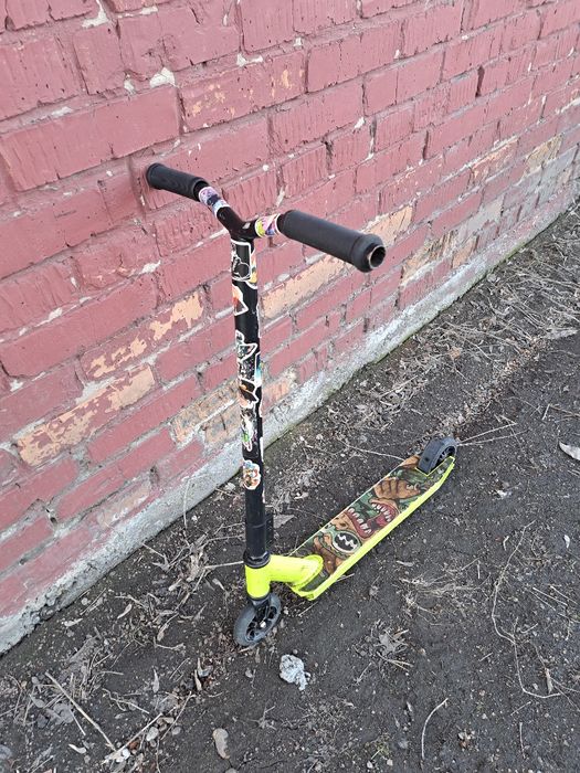 Самокат трюковой