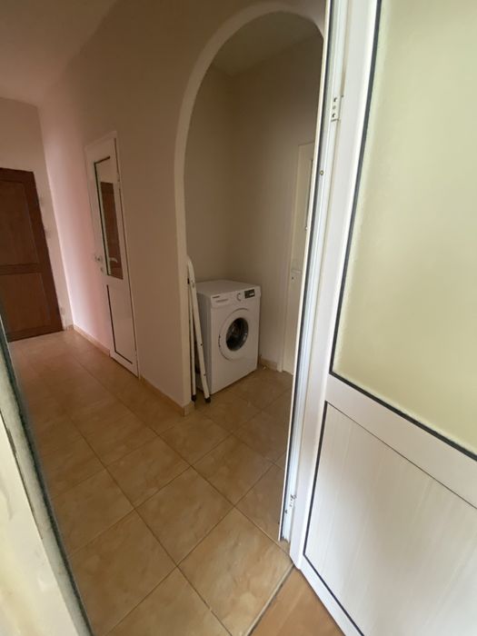 Продава се Тристаен апартамент в Нова Загора - 87 кв.м за 967 €/кв.м - Снимка #2