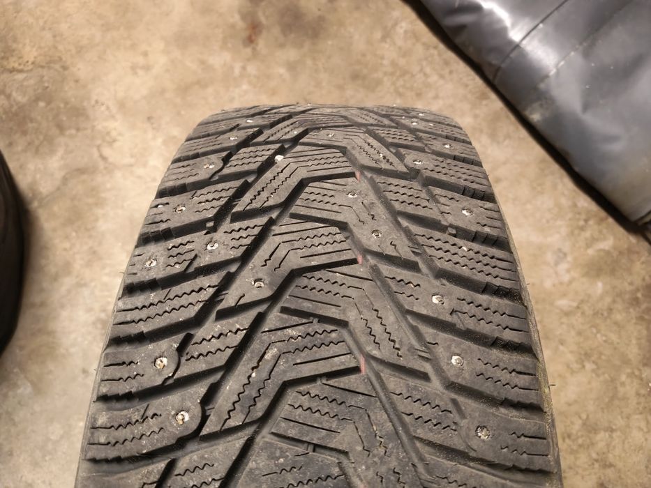 Продам шины Hankook  с дисками.