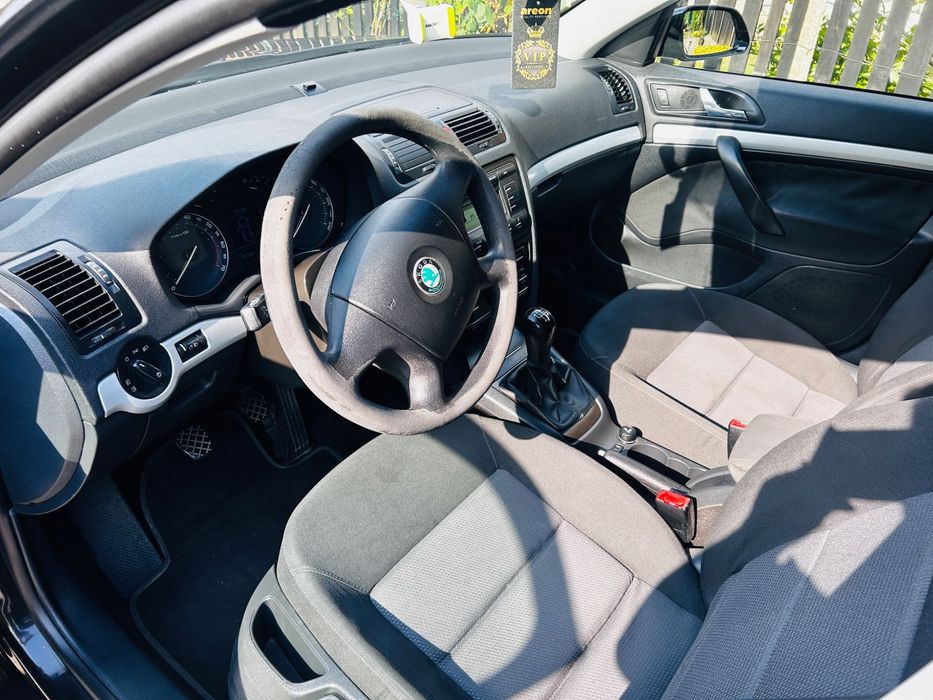 Mașină de vânzare Skoda Octavia