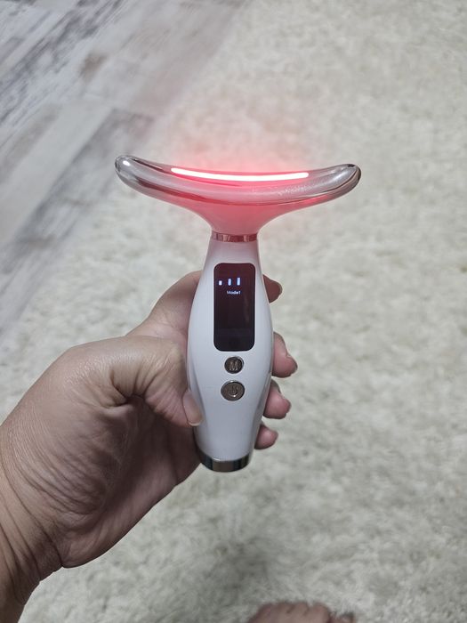 Уред за лифтинг на лице