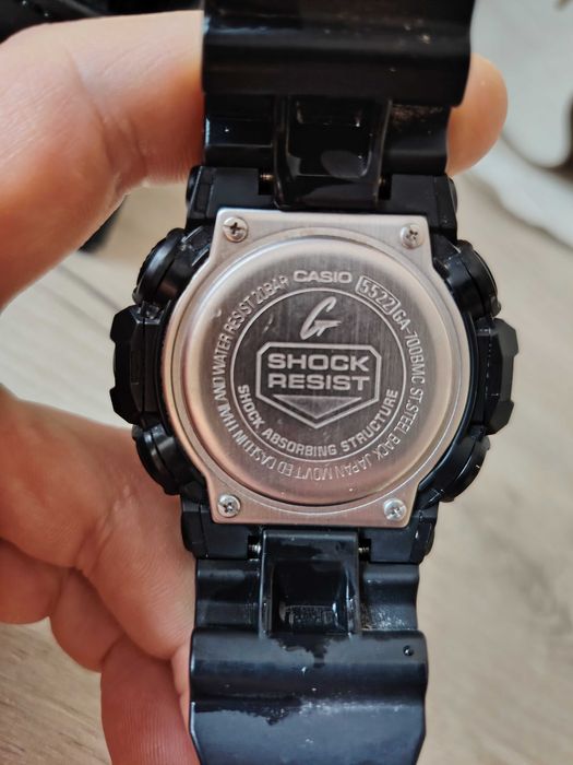 Garmin instinct, CASIO GA 100,CASIO GA 700