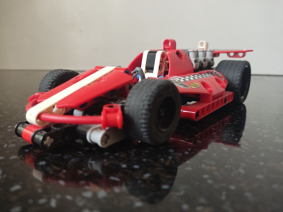 Набор LEGO Technic 42011. Гоночный карт.