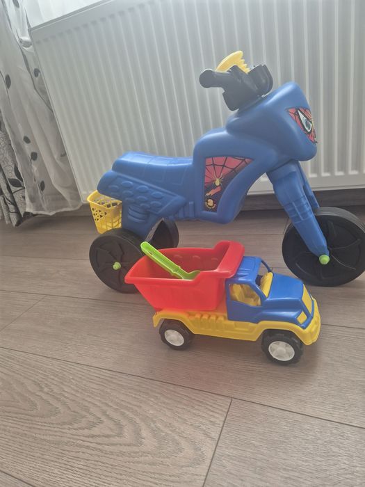 Basculante si trotinete copii