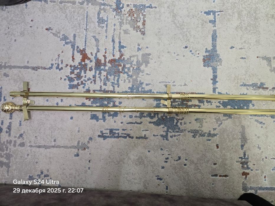 Продам карниз двухрядный