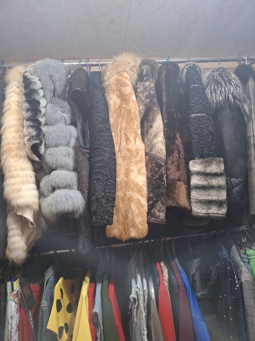 Продам товар с местом