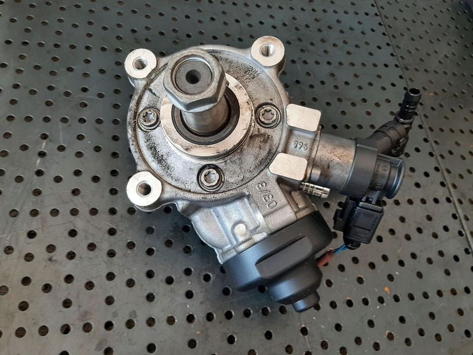 Pompa inalta 2.0 tdi vw golf 7 audi q5 a5 8f a6 4g a4 b8 b9 seat leon 0445010537 04l130755d