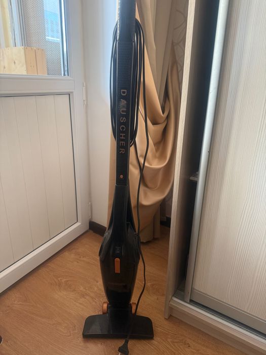 Продам компактный пылесос