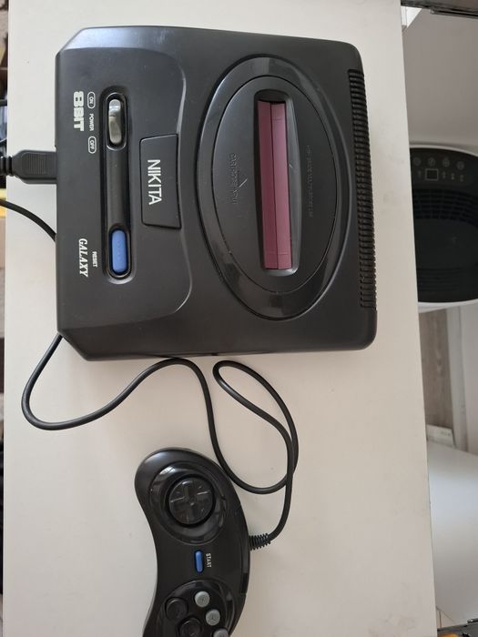 Consola retro Nikita 8-bit tip Terminator/ Nes