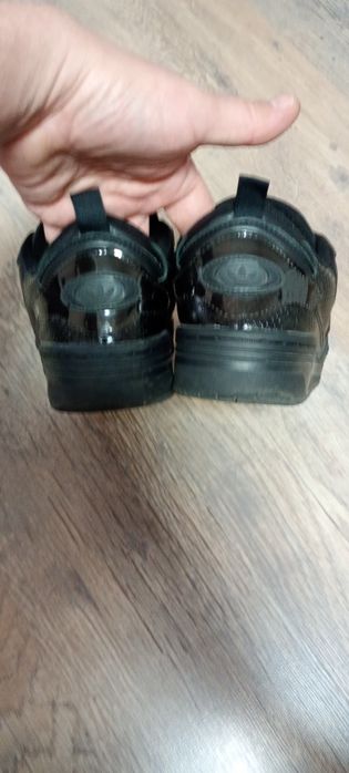 Adidas original маратонки