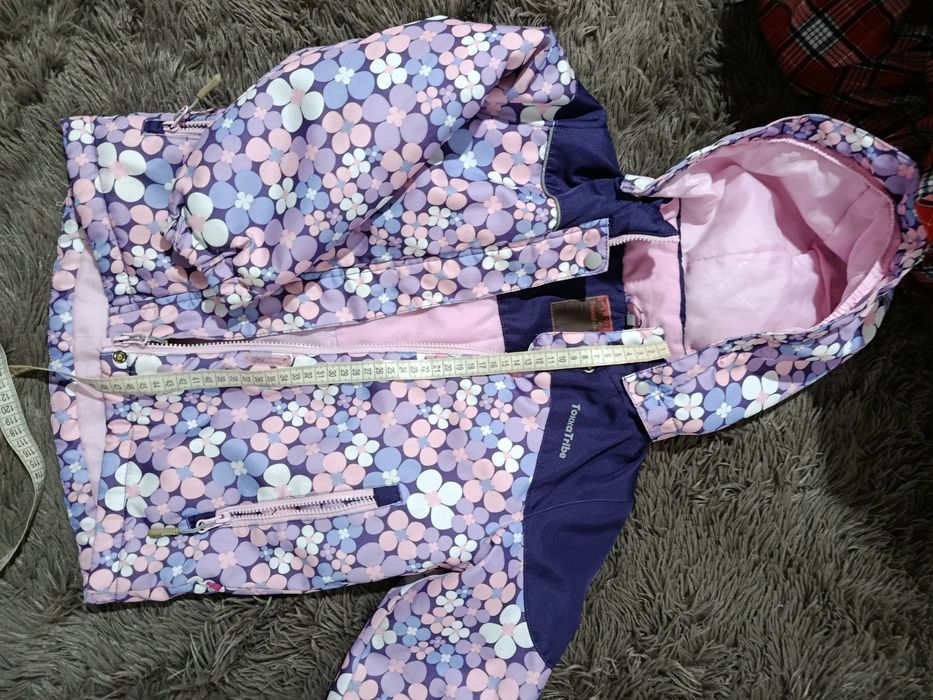 Куртка на девочку