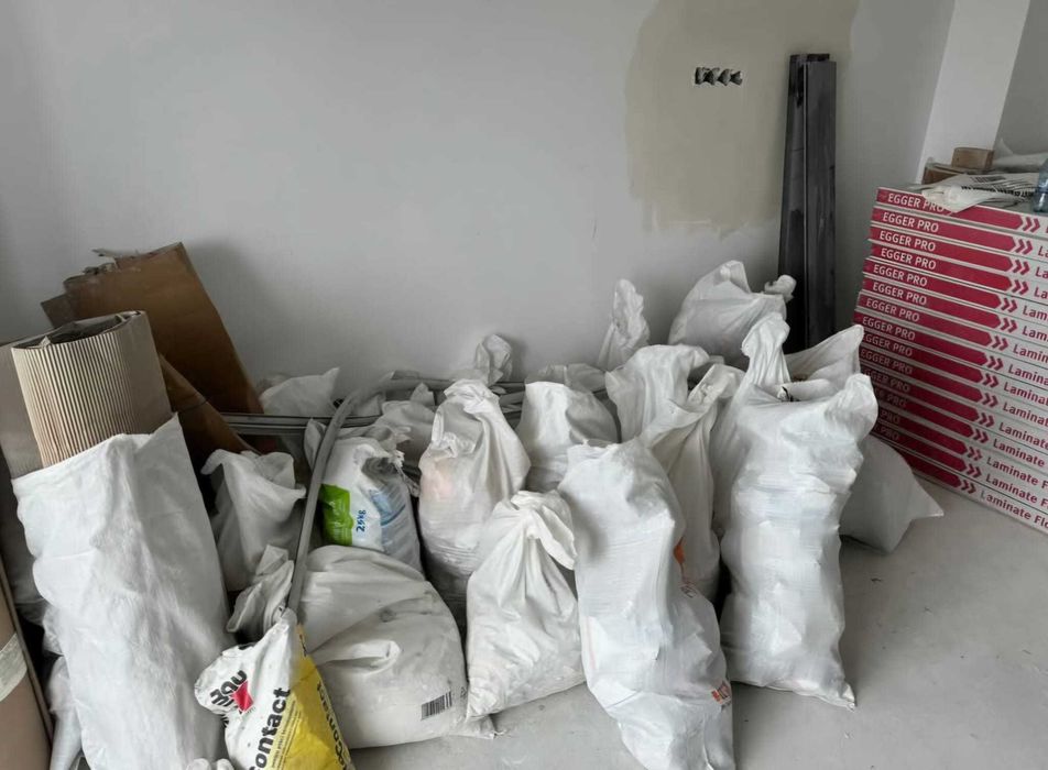 Transport moloz cu autoutilitare de 3.5 T, 7.5T sau 26T