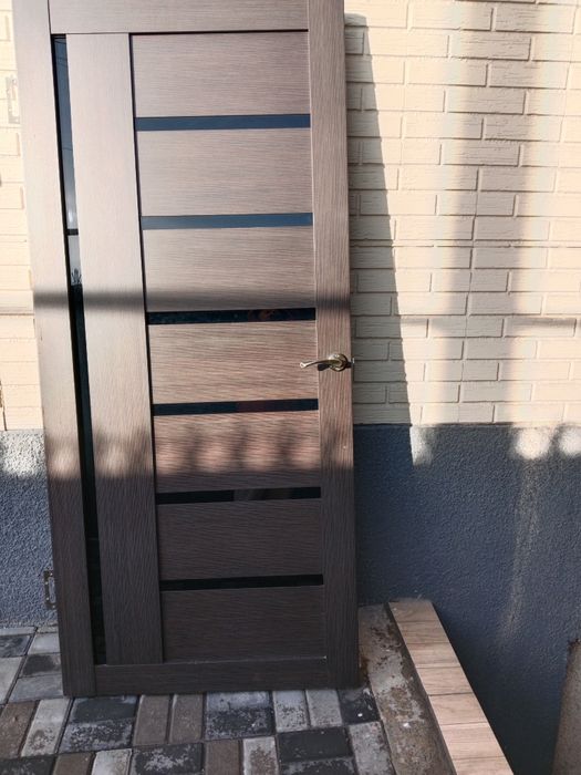 Продом двери срочно